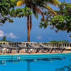 Silver Seas Hotel